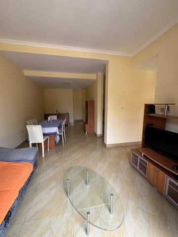 A Venda Vivenda V3 no Condomínio Cuchi, Talatona.