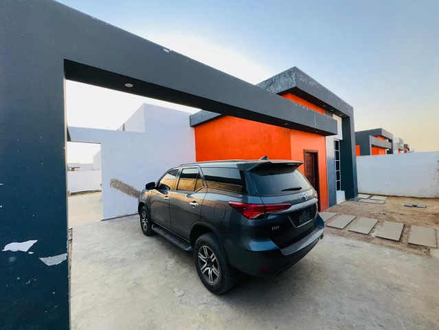 A Venda Vivenda V3 no condomínio Nobreza Residencial, Camama.