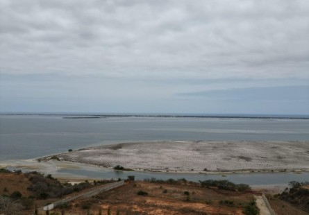 Anúncio Terreno de 01 hectare na primeira linha da estrada, na encosta do Ramiros, Belas.