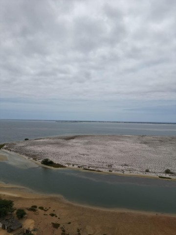 A Venda Terreno de 01 hectare na primeira linha da estrada, na encosta do Ramiros, Belas.