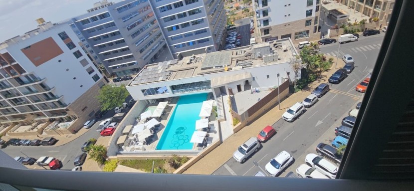 A Venda Apartamento T2, no Condomínio Dolce Vita, Talatona.