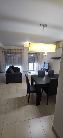 A Venda Apartamento T2, no Condomínio Dolce Vita, Talatona.