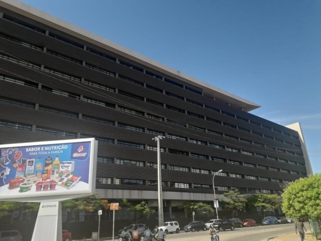 A Venda 7 Pisos de escritórios, no edifício Masuika, Talatona.