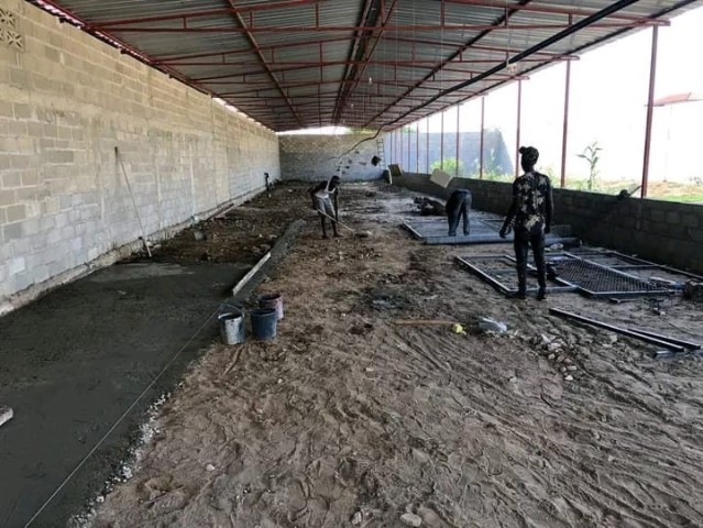 A Venda Aviário na Zona Verde, Benfica.