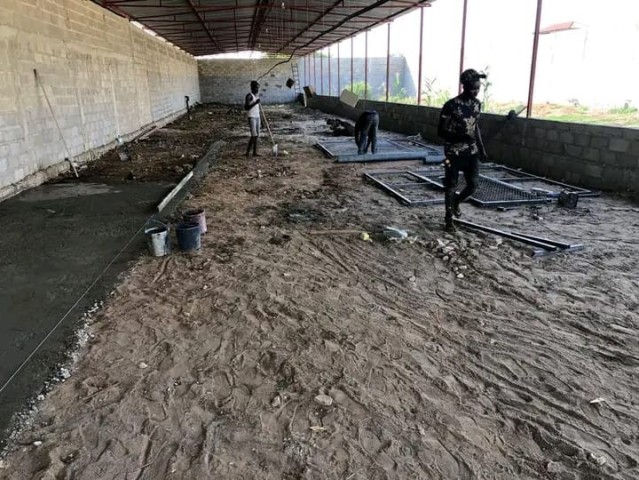 A Venda Aviário na Zona Verde, Benfica.