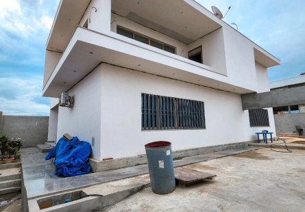 Vivenda V4 na Urbanização Nova Vida, Projecto Nova Vida.