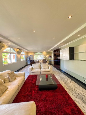 A Venda Luxuosa vivenda V3, com anexo e piscina, mobiliada, no Projecto Nova Vida, Urbanização Nova Vida.