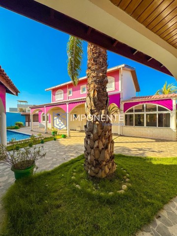 A Venda Luxuosa vivenda V3, com anexo e piscina, mobiliada, no Projecto Nova Vida, Urbanização Nova Vida.