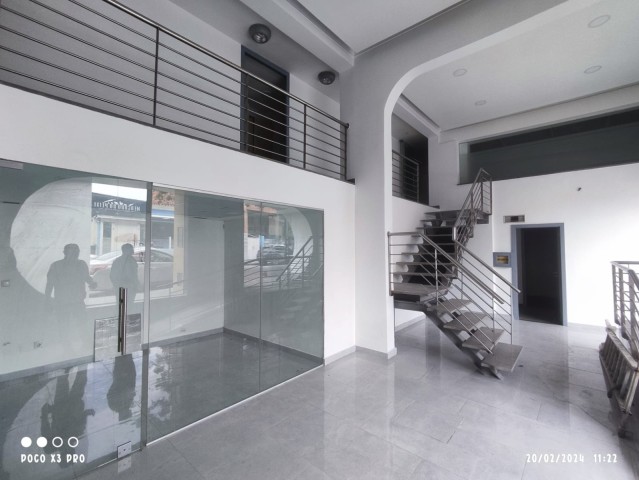 A Venda ESCRITORIO DE 130 M2 MACULUSSO - MAIANGA