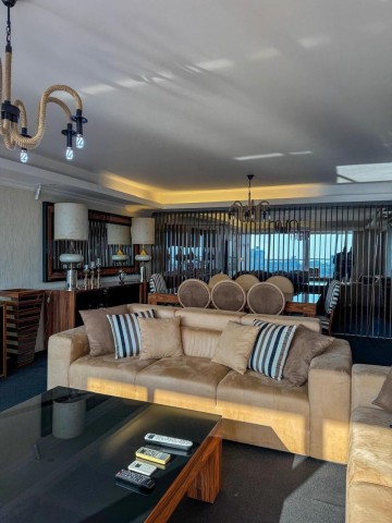 A Venda Apartamento T4 mobilado - dúplex - Terraços do atlantico - Talatona