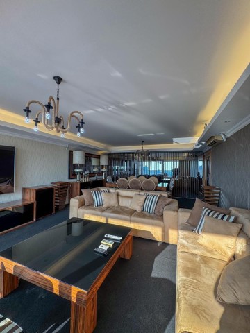 A Venda Apartamento T4 mobilado - dúplex - Terraços do atlantico - Talatona