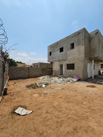 A Venda Vivendas T4 em construção, no Patriota, condomínio fechado