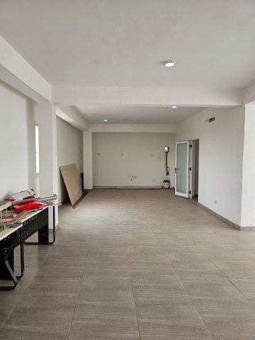 A Venda Espaço comercial na via principal do Patriota