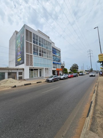 A Venda Espaço comercial na via principal do Patriota