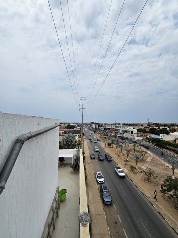 A Venda Espaço comercial na via principal do Patriota