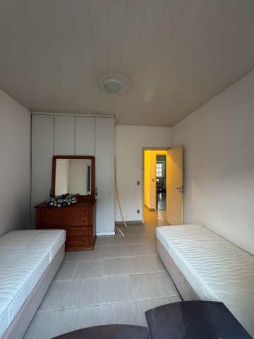 A Venda Vivenda V3+1, quintal maior, Condomínio Maravilhas de Talatona.