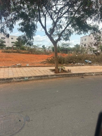 A Venda TERRENO 60/30- ZANGO 8000