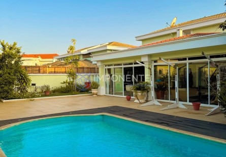 Anúncio Luxuosa vivenda V7, mobiliada, com piscina, no condomínio Marés do Sul, Talatona.