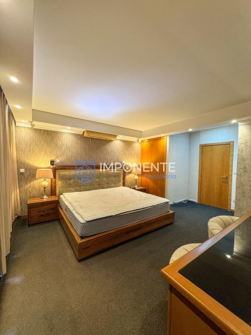 A Venda Penthouse T4, mobiliada, no condomínio Terraços do Atlântico, Talatona.