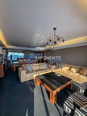 A Venda Penthouse T4, mobiliada, no condomínio Terraços do Atlântico, Talatona.