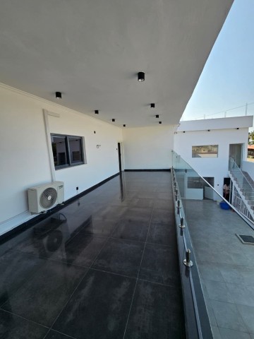 A Venda Vivenda V3 entre os hotéis Pôr do Sol e Belo Horizonte, Benfica.