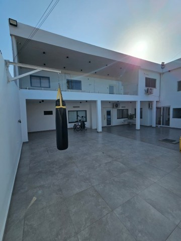 A Venda Vivenda V3 entre os hotéis Pôr do Sol e Belo Horizonte, Benfica.