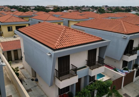 Comprar Vivenda V3 mobiliada