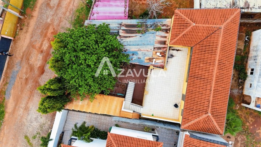 A Venda Vivenda V4 Bairro Kifica, Benfica.
