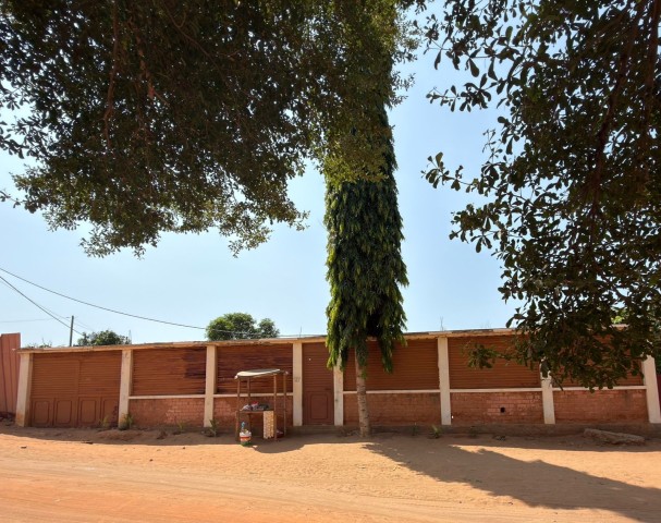 A Venda Terreno de 600m² (20x30), no Benfica.