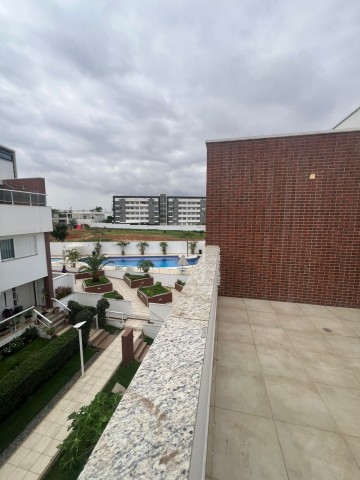 A Venda Vivenda V3 tríplex, no condomínio Boulevard Talatona.