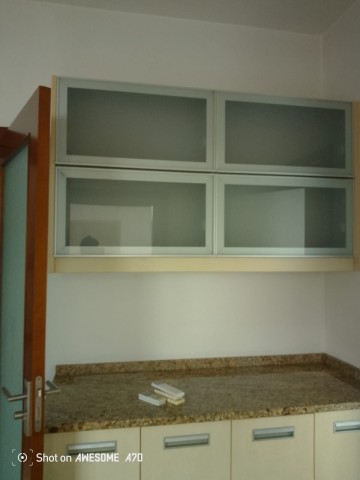 A Venda Vivenda V3, com piscina e anexo, no Condomínio Vilas do Atlântico, Talatona.