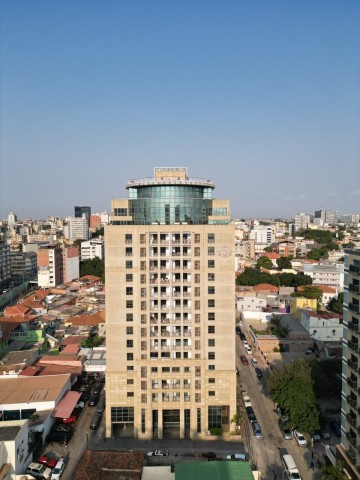A Venda Apartamentos de alto padrão, no prestigiado Edifício Palácio Real, Ingombotas.