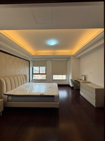 A Venda Apartamentos de alto padrão, no prestigiado Edifício Palácio Real, Ingombotas.