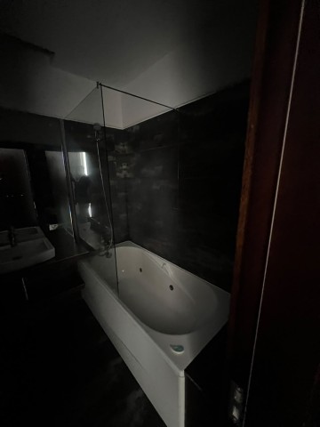 A Venda Apartamento T1, no Condomínio Imbondeiro, Talatona.