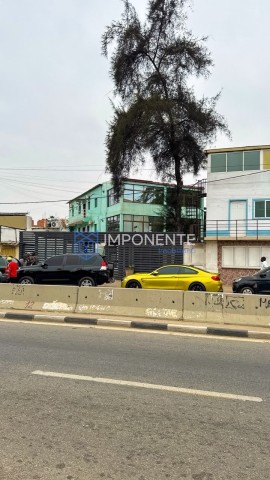 Comprar Espaço comercial na Ilha de Luanda, disponível para arrendar.