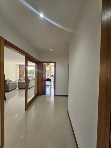Comprar Apartamento T3, no Condomínio Terraços do Atlântico, Talatona.
