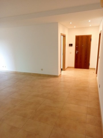Comprar Apartamento T3, no Condomínio Dolce Vita, Talatona.