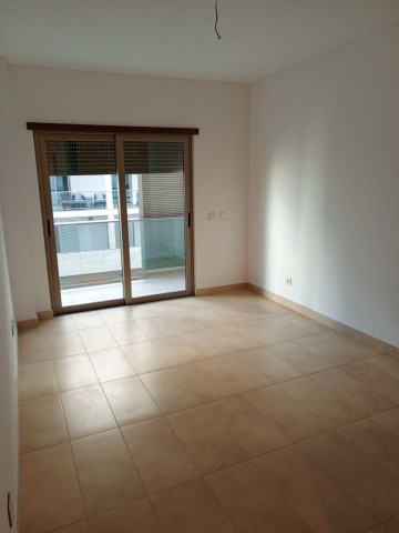 Comprar Apartamento T3, no Condomínio Dolce Vita, Talatona.