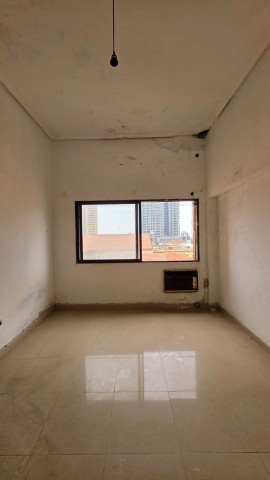 Comprar Suíte/T0, na Mutamba, junto ao prédio do Matché, ao lado do Ministério das Finanças.