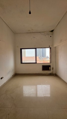 Comprar Suíte/T0, na Mutamba, junto ao prédio do Matché, ao lado do Ministério das Finanças.