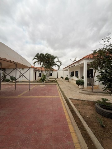 Comprar Excelente Vivenda V3, térrea com anexo, no Lar do Patriota, 2 fase.