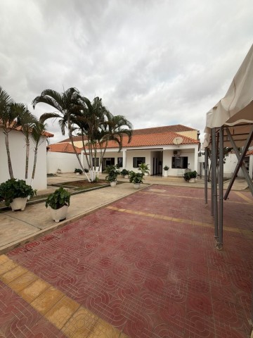 Comprar Excelente Vivenda V3, térrea com anexo, no Lar do Patriota, 2 fase.