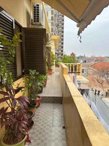 Comprar Moradia V3 na Maianga