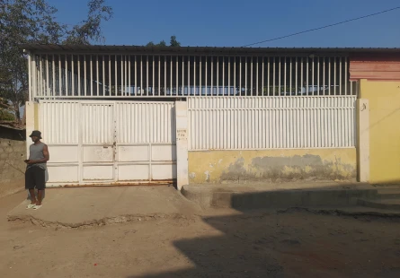 Comprar VENDE-SE | CASA T4 + ANEXO T1 PROJECTO NANDÓ
